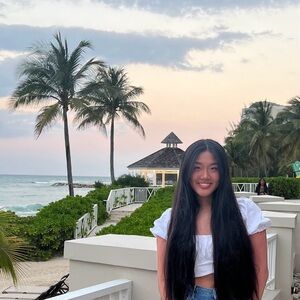 Meet your Posher, Amber